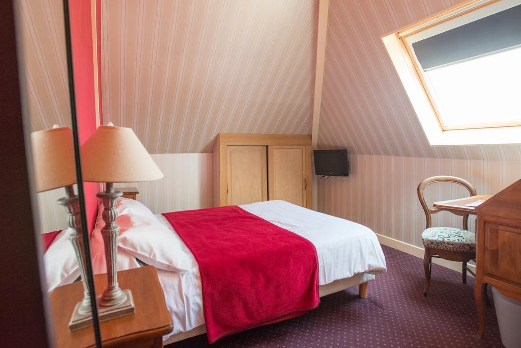 Hôtel Rabelais Tours Bagian luar foto